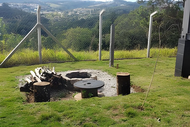 Container com ofurô e vista incrível para casal - Roteiro do