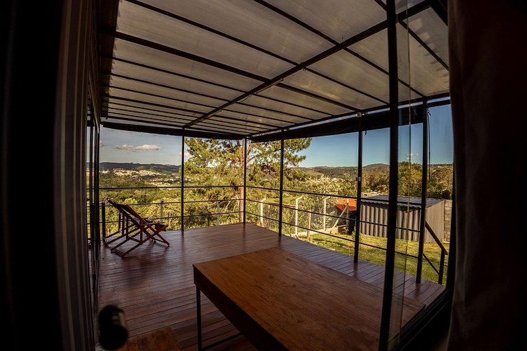 Container com ofurô e vista incrível para casal - Roteiro do