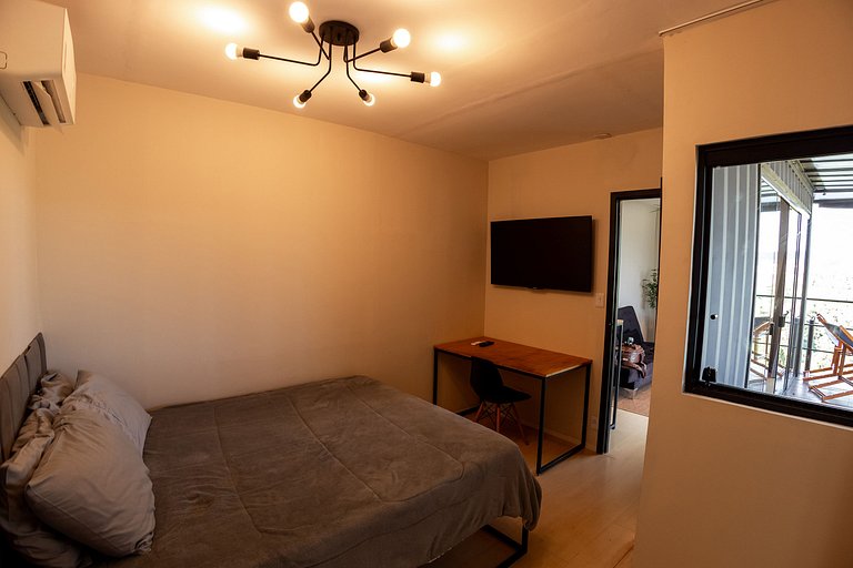 Container com ofurô e vista incrível para casal - Roteiro do