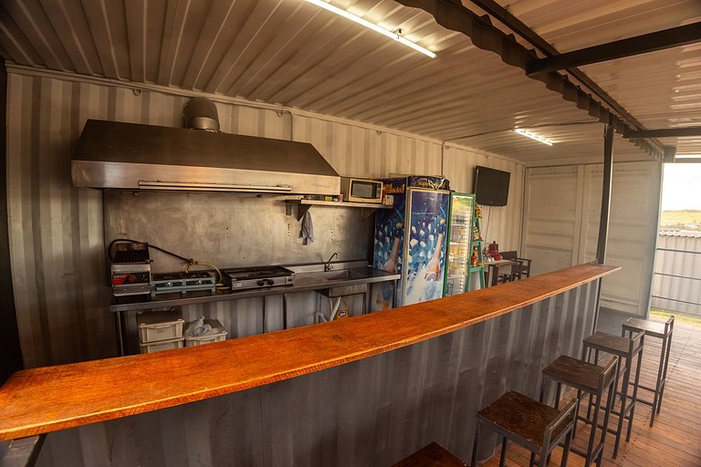 Container com ofurô e vista incrível para casal - Roteiro do